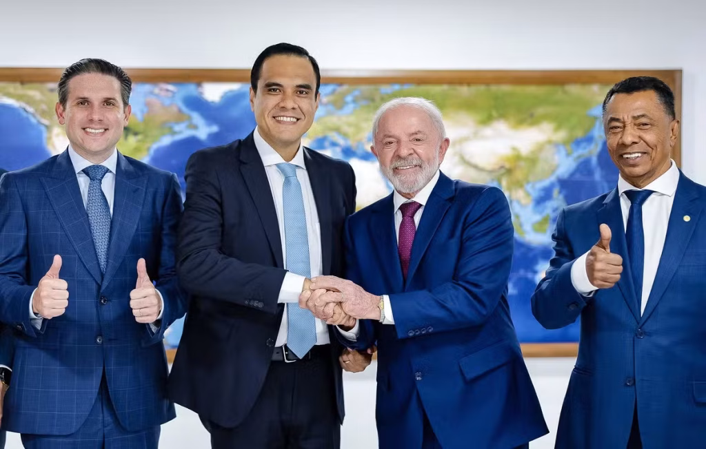 Gustavo Feliciano Assume Ministério do Turismo com Novos Desafios