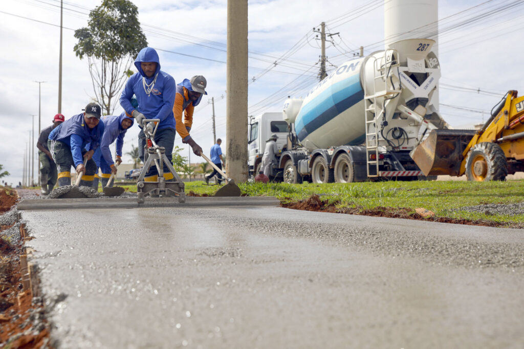 Novas Calçadas no Riacho Fundo II: Uma Revolução na Mobilidade de Pedestres