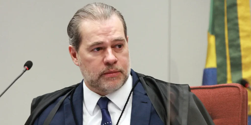 Toffoli Decide Manter Diretor do BC na Acareação do Banco Master em Brasília Toffoli Decide Manter Diretor do BC na Acareação do Banco Master em Brasília