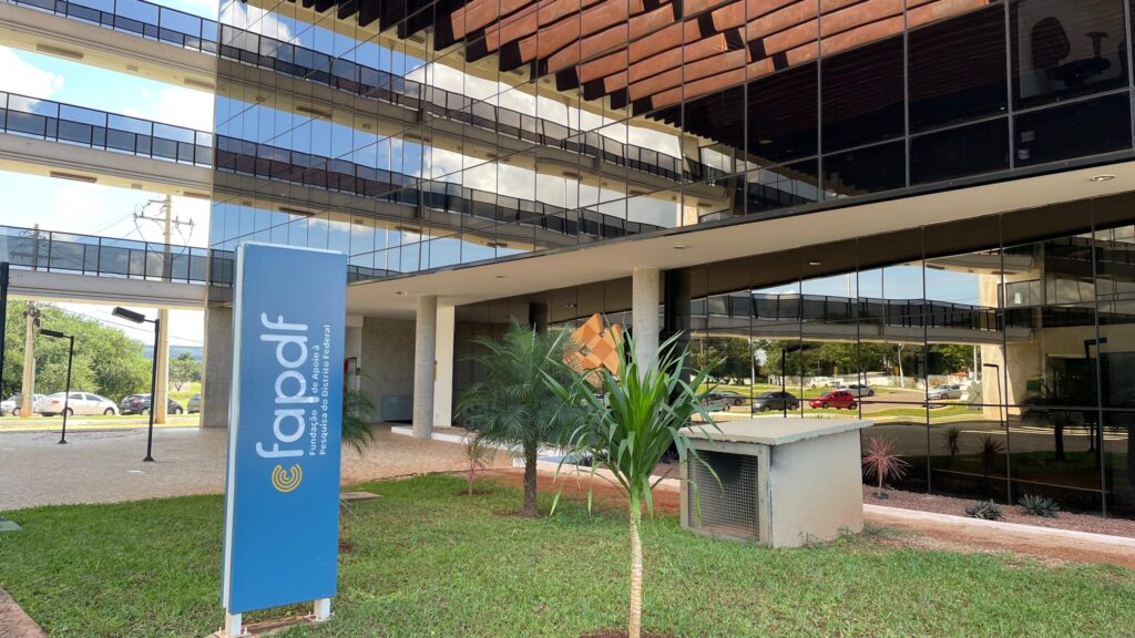 5º Prêmio FAPDF de Ciência, Tecnologia e Inovação Oferece Prêmios de Até R$ 12 Mil 5º Prêmio FAPDF de Ciência, Tecnologia e Inovação Oferece Prêmios de Até R$ 12 Mil