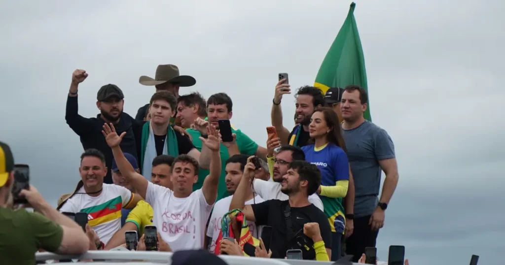 Atendimento Médico em Ato Pró-Bolsonaro em Brasília: Mais de 70 Pessoas Precisaram de Socorro