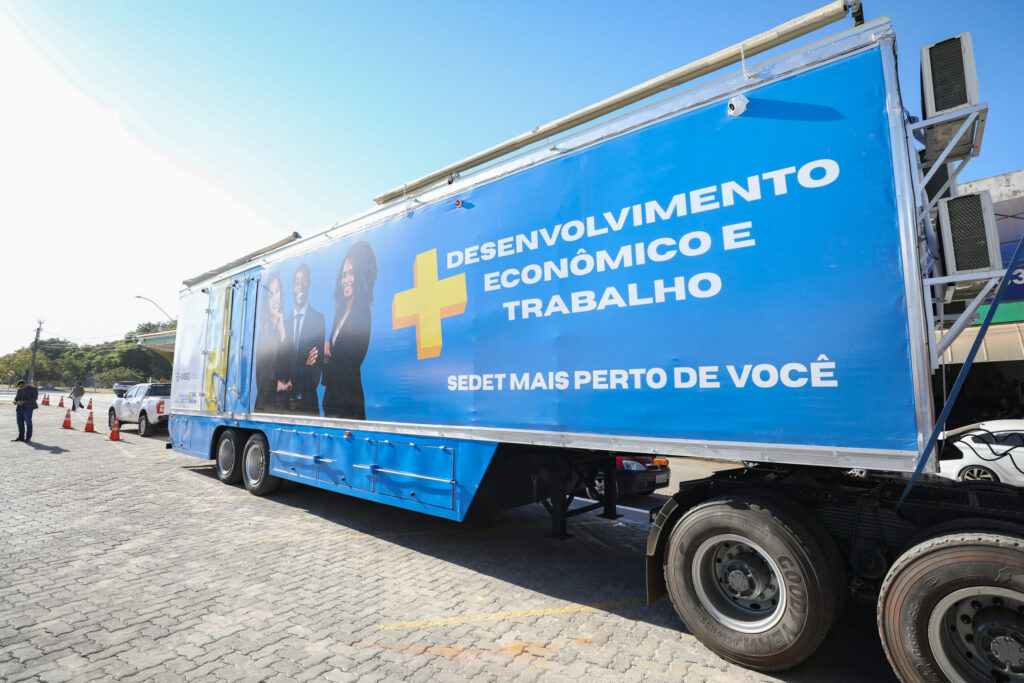 Carreta Sedet Leva Oportunidades ao Coração de Brasília: Atendimento na Rodoviária do Plano Piloto