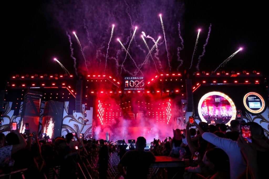Celebra DF: Atrações como Ana Castela e Murilo Huff Arrastam Multidões na Virada do Ano