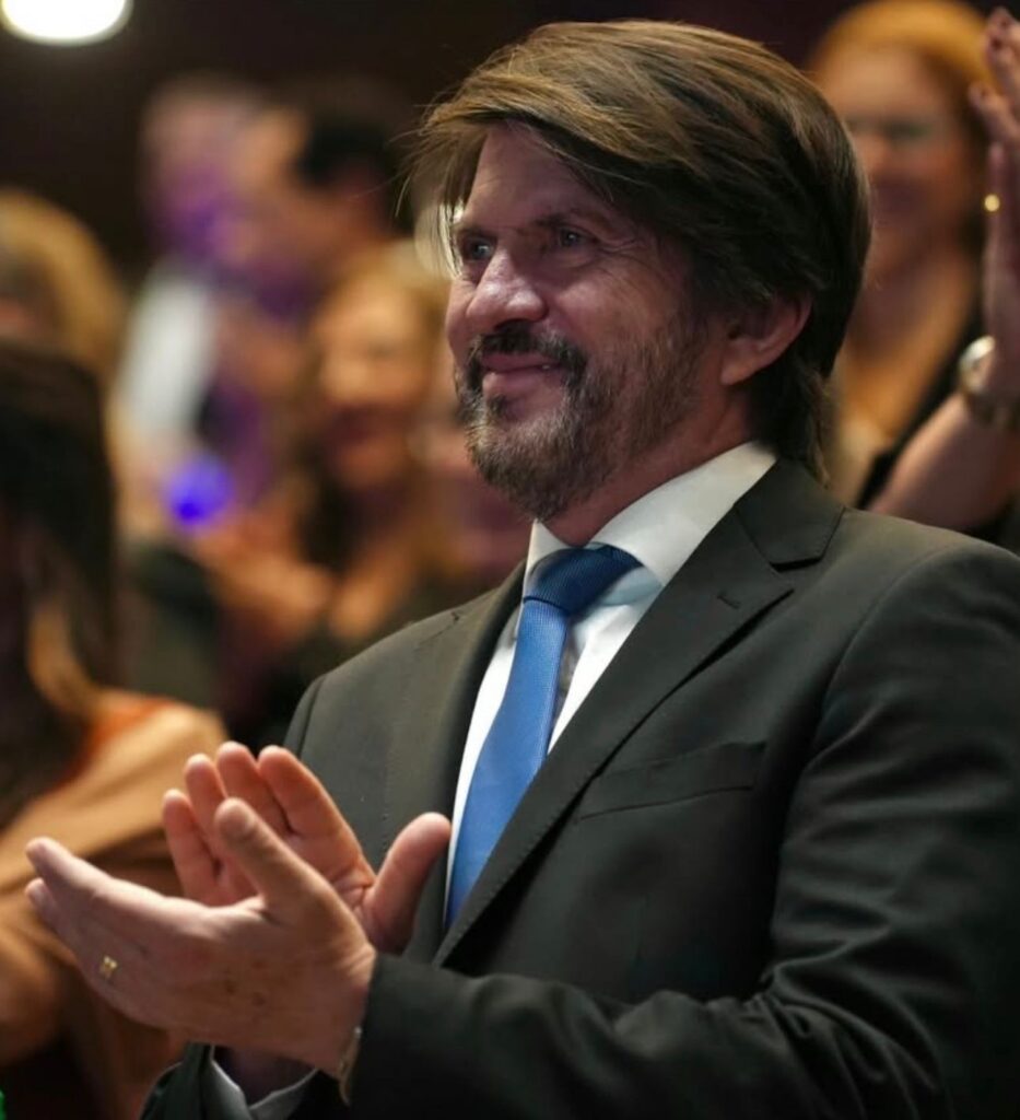 Cultura em Foco: Visita Especial ao MAB com Cláudio Abrantes