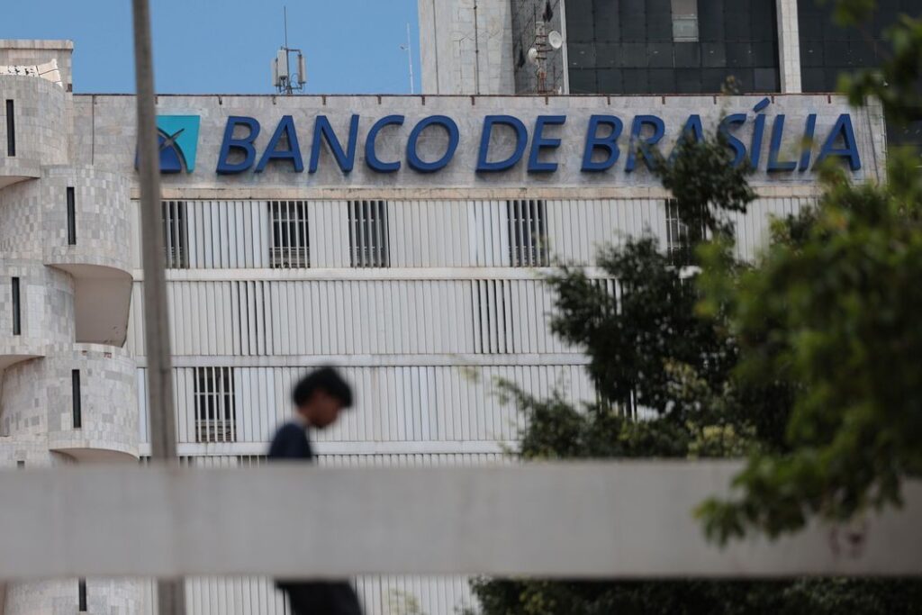 Economia: BRB Desconsidera Risco de Intervenção e Avalia Venda de Ativos do Banco Master