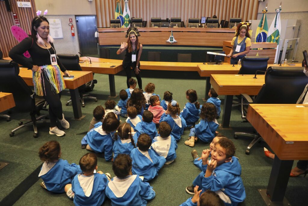 Educação e Cidadania: Projeto Leva Ensino do Trânsito a Crianças do DF