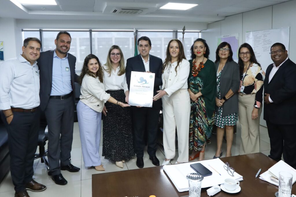 GDF Recebe Certificação por Avanços que Reduzem Filas e Melhoram Cuidados Respiratórios no SUS GDF Recebe Certificação por Avanços que Reduzem Filas e Melhoram Cuidados Respiratórios no SUS