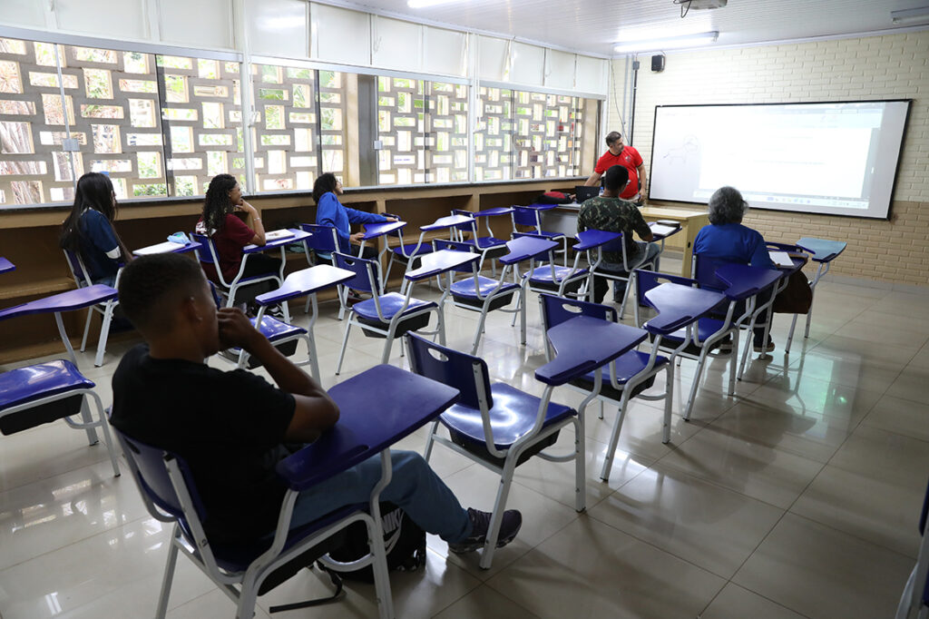 Inscrições para EJA no DF Começam na Próxima Segunda-Feira Inscrições para EJA no DF Começam na Próxima Segunda-Feira