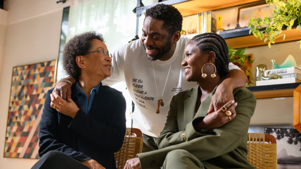 Lázaro Ramos Comemora 20 Anos de ‘Espelho’ com Nova Temporada no Canal Brasil