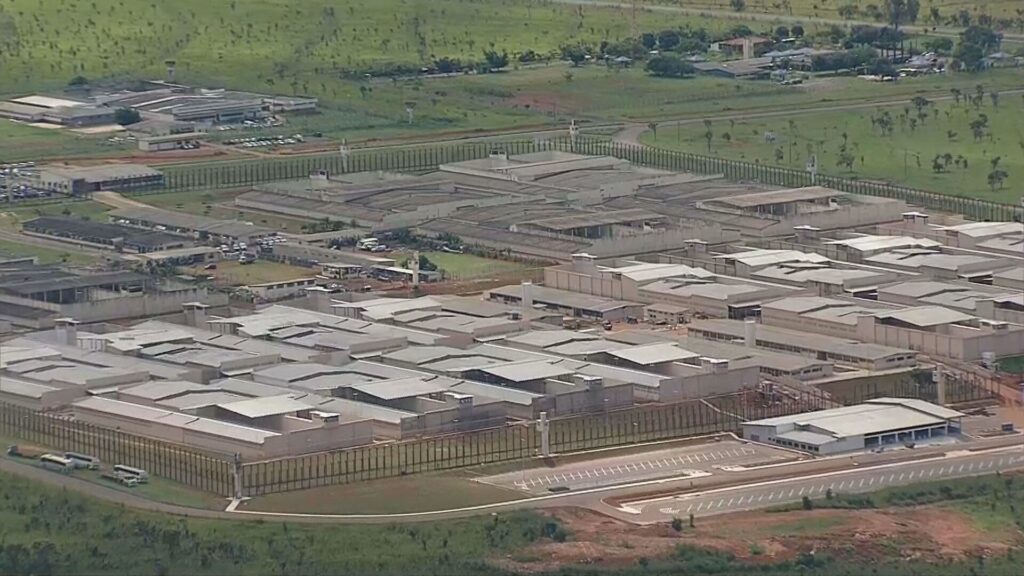 No DF, 19 detentos não retornam do 'saidão de Natal' e 12 são flagrados descumprindo regras