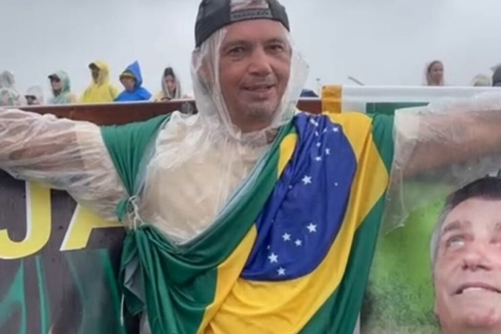 Protesto em Brasília: 'Eu não vou embora', afirma apoiador de Nikolas Ferreira