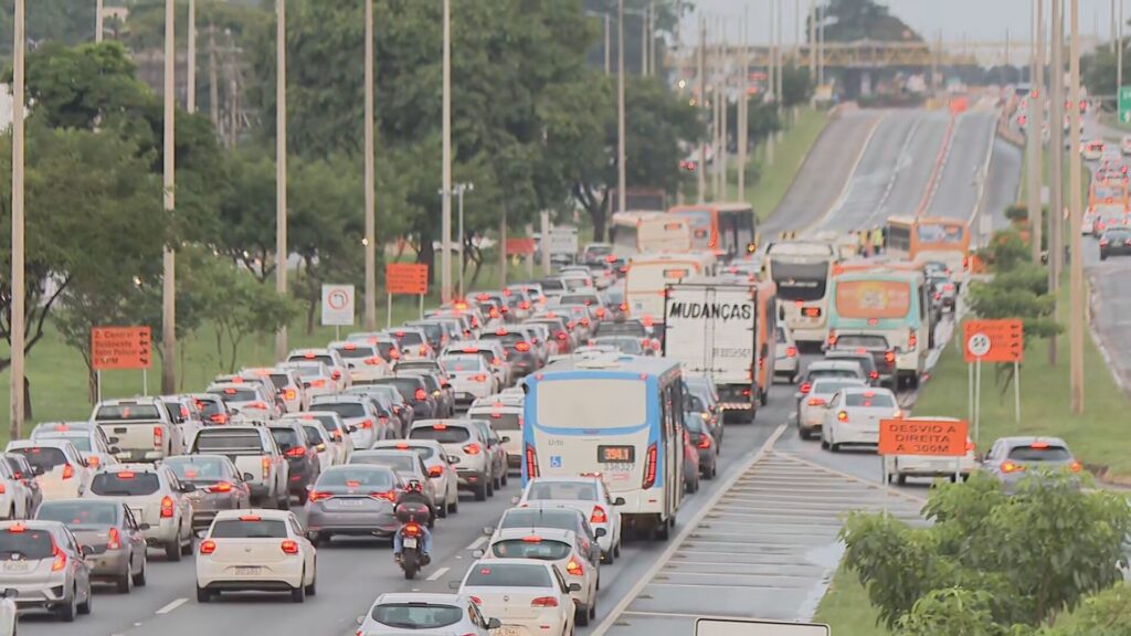 Quase 2 Milhões de Multas por Excesso de Velocidade no DF em 2025: Ranking das Infrações