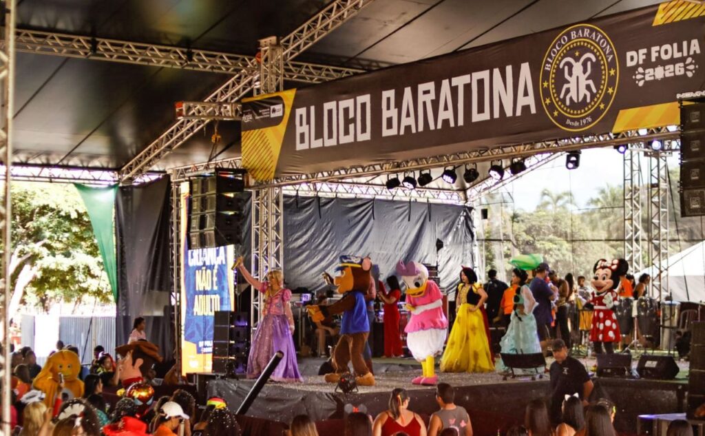Blocos Tradicionais do Carnaval de Brasília: Uma História de Tradição e Cultura Blocos Tradicionais do Carnaval de Brasília: Uma História de Tradição e Cultura