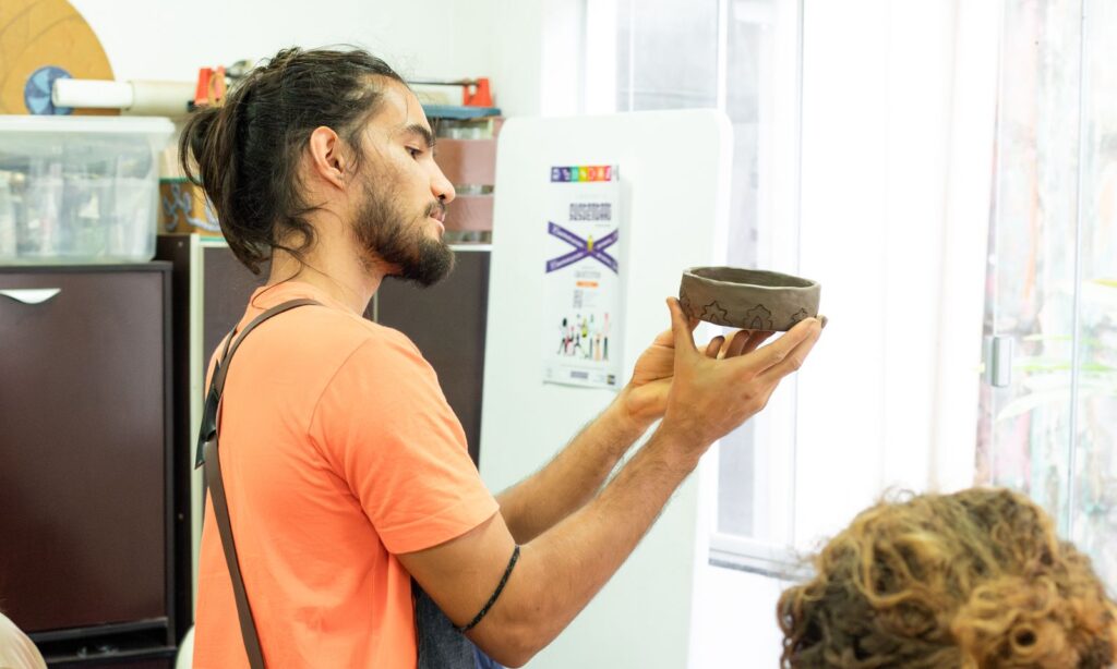 Exposição SustentArte Revela Novos Talentos no Centro de Artes de Brasília Exposição SustentArte Revela Novos Talentos no Centro de Artes de Brasília