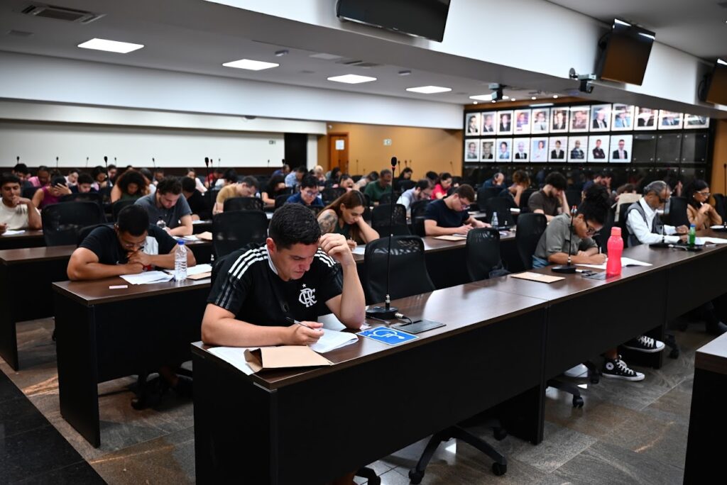 OAB/DF Realiza Prova do Programa de Residência Jurídica: 100 Vagas para 2026