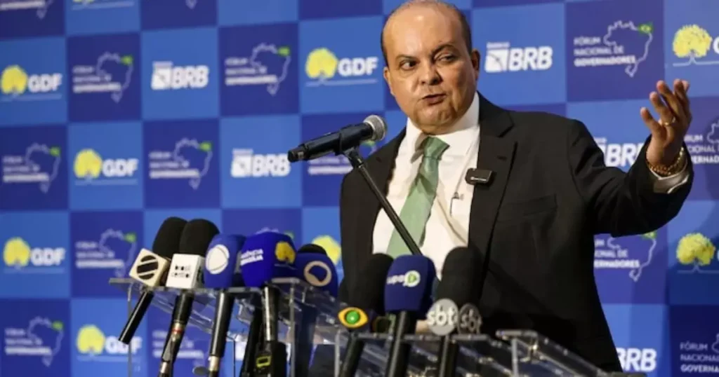 Senadores do DF Cobram Esclarecimentos de Ibaneis sobre a Compra do Banco Master