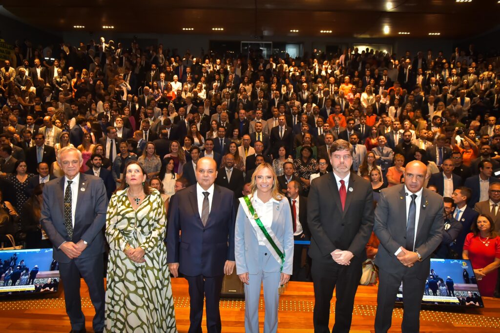 Celina Leão Assume Governo do DF: Uma Nova Era para a Saúde Pública