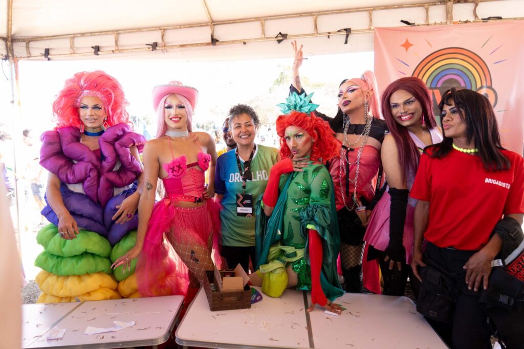 Distrito Drag: O Carnaval de Brasília como Espaço de Folia e Representatividade