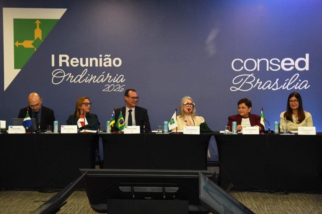 Distrito Federal Assume a Presidência do Consed em Reunião Inédita de 2026