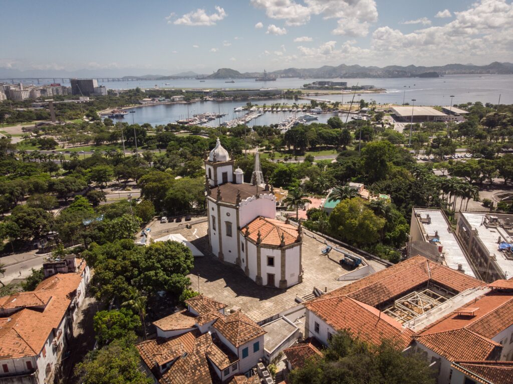 Empresários e Cultura Unem Forças para Revitalizar Igrejas Históricas do Rio