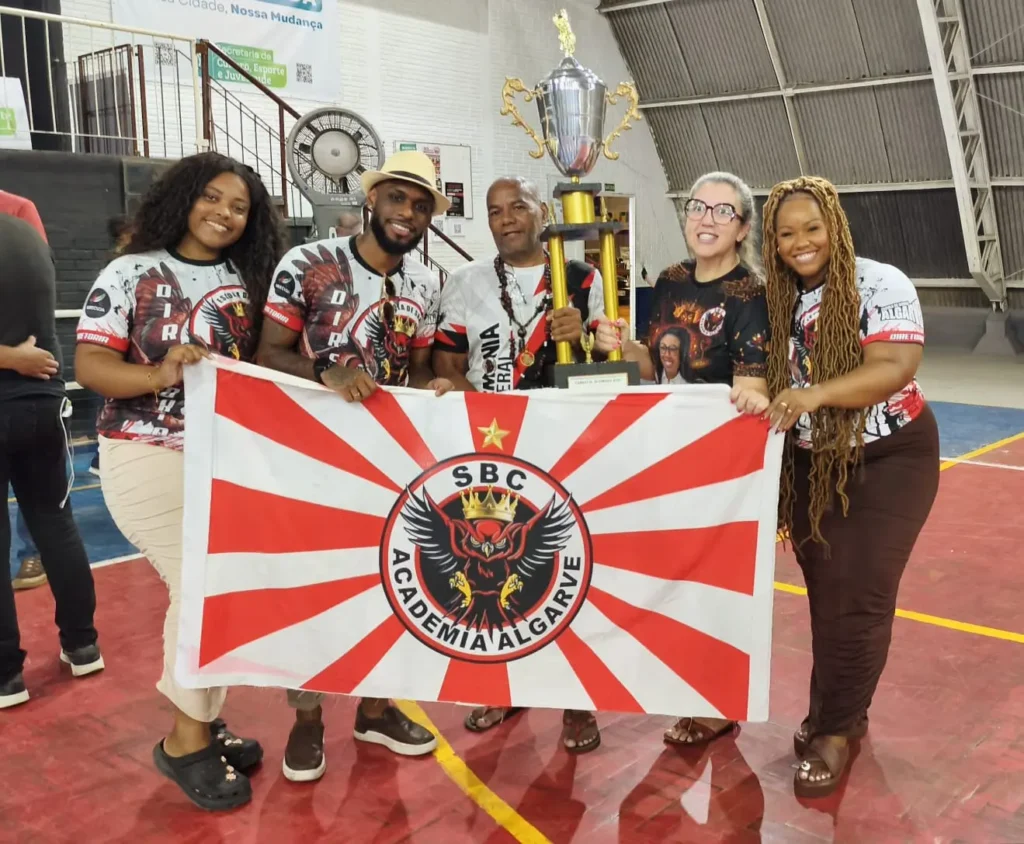 Escola de Samba Algarve Conquista o Carnaval de Alvorada 2026 com Enredo Vibrante Escola de Samba Algarve Conquista o Carnaval de Alvorada 2026 com Enredo Vibrante