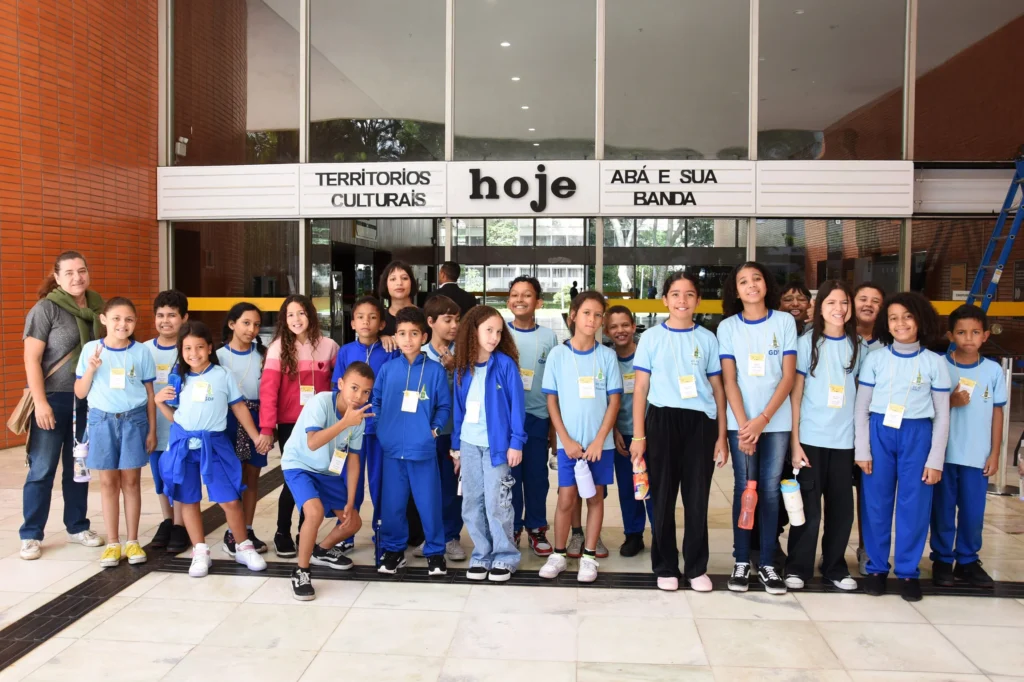 Experiência Cinematográfica Enriquecedora para Alunos da Rede Pública de Brasília