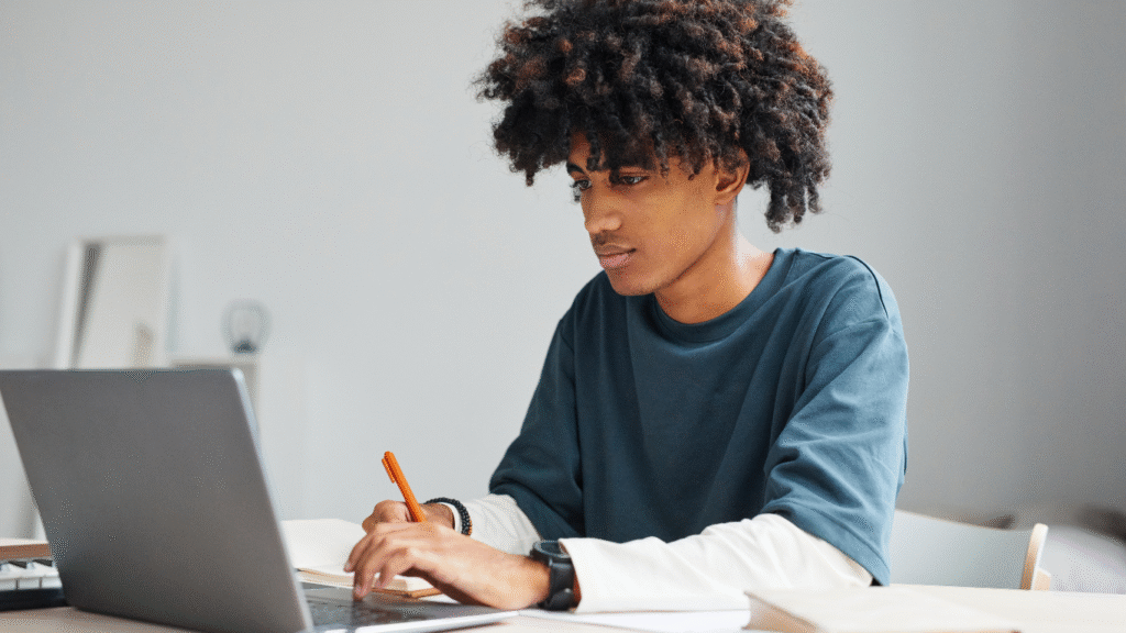 GDF Oferece Curso Gratuito de Programação e Inteligência Artificial Para Jovens