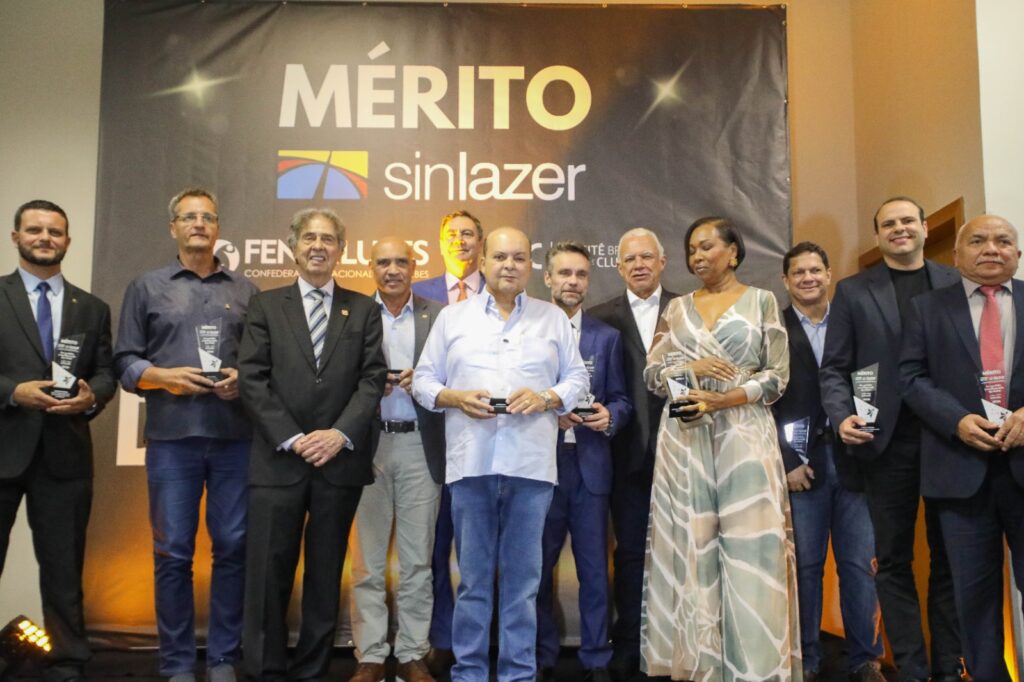 Governador destaca importância dos clubes para economia e lazer em premiação do Sinlazer-DF