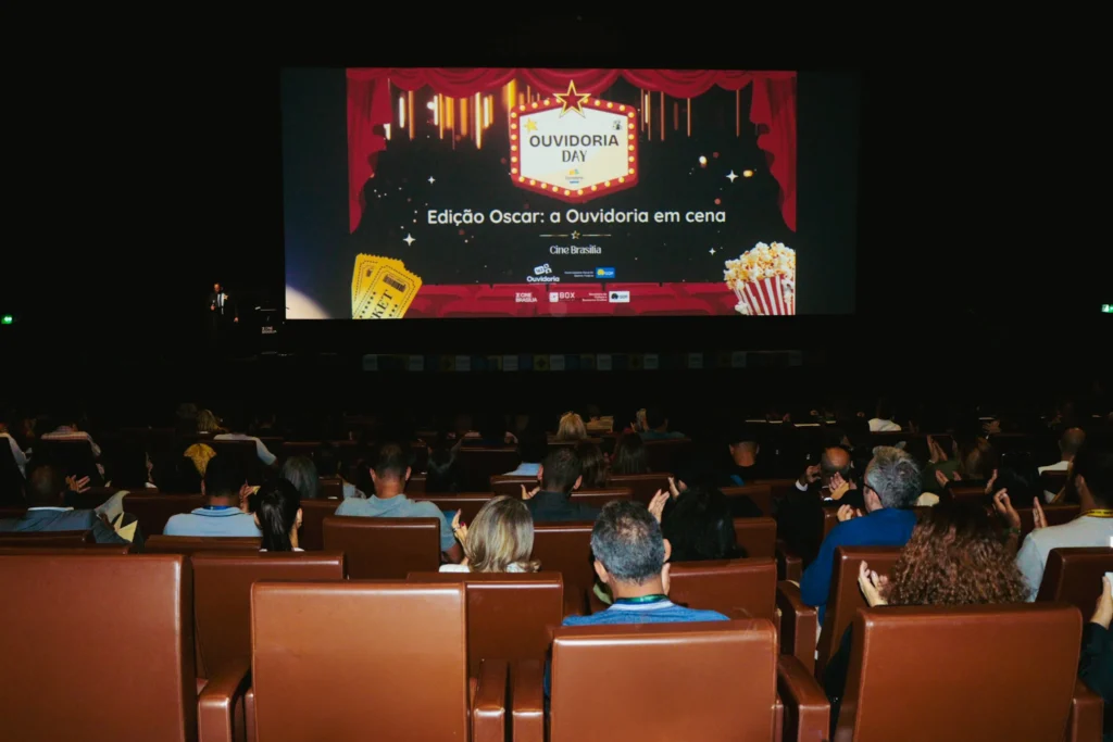 Homenagem aos Ouvidores do DF no Cine Brasília: Reconhecimento e Protagonismo Homenagem aos Ouvidores do DF no Cine Brasília: Reconhecimento e Protagonismo