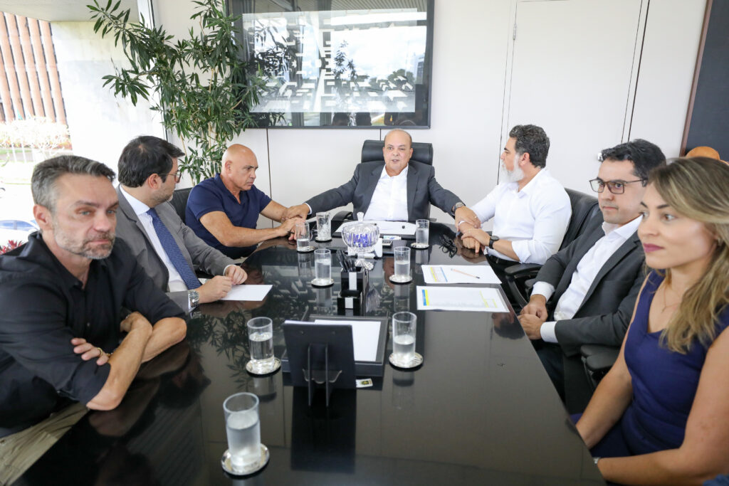 Ibaneis Rocha Autoriza Nomeação de 1.154 Profissionais de Saúde no DF Ibaneis Rocha Autoriza Nomeação de 1.154 Profissionais de Saúde no DF