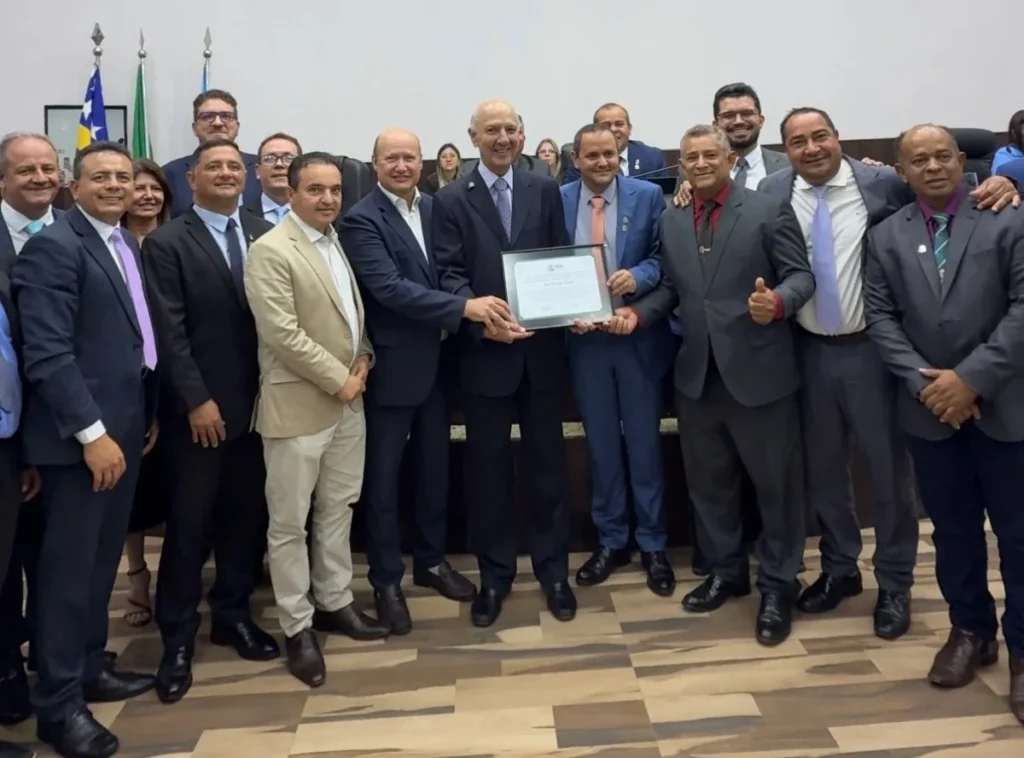 José Roberto Arruda Recebe Moção de Aplauso em Luziânia: Homenagem e Propostas para o Entorno