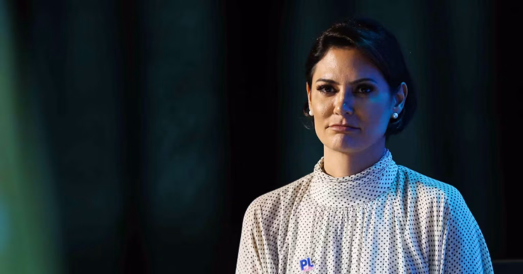 Michelle Bolsonaro se Torna Líder Política da Direita no DF com Queda de Ibaneis