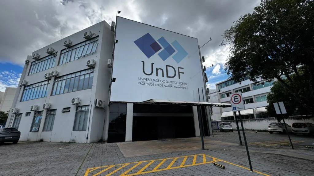 O que define uma universidade? - Reflexões sobre a UnDF e sua comunidade