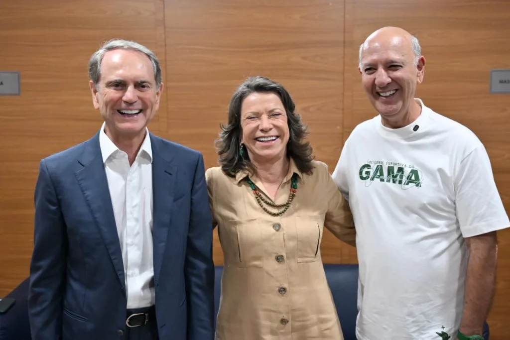 Paulo Octávio Reafirma Apoio a Arruda e Desfaz Rumores de Alianças