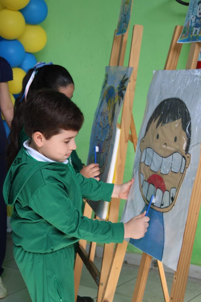 Saúde Bucal em Foco: Cruzeiro do Sul Atende Mais de 4 Mil Alunos em 2025 Saúde Bucal em Foco: Cruzeiro do Sul Atende Mais de 4 Mil Alunos em 2025