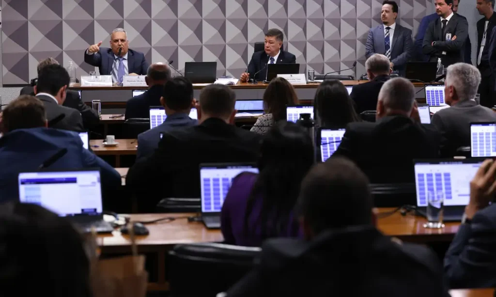 Supremo proíbe CPMI do INSS de acessar dados de Vorcaro em sala-cofre