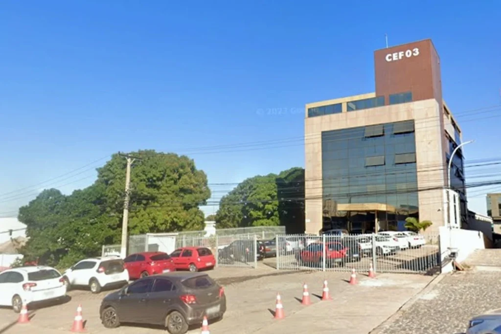 Tensão em Escola do DF Após Chegada de Professor Condenado por Feminicídio