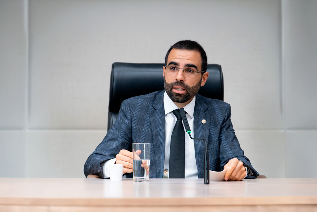 Audiência Pública para Análise da Situação do BRB e Banco Master: Convocação de Thiago Manzoni Audiência Pública para Análise da Situação do BRB e Banco Master: Convocação de Thiago Manzoni