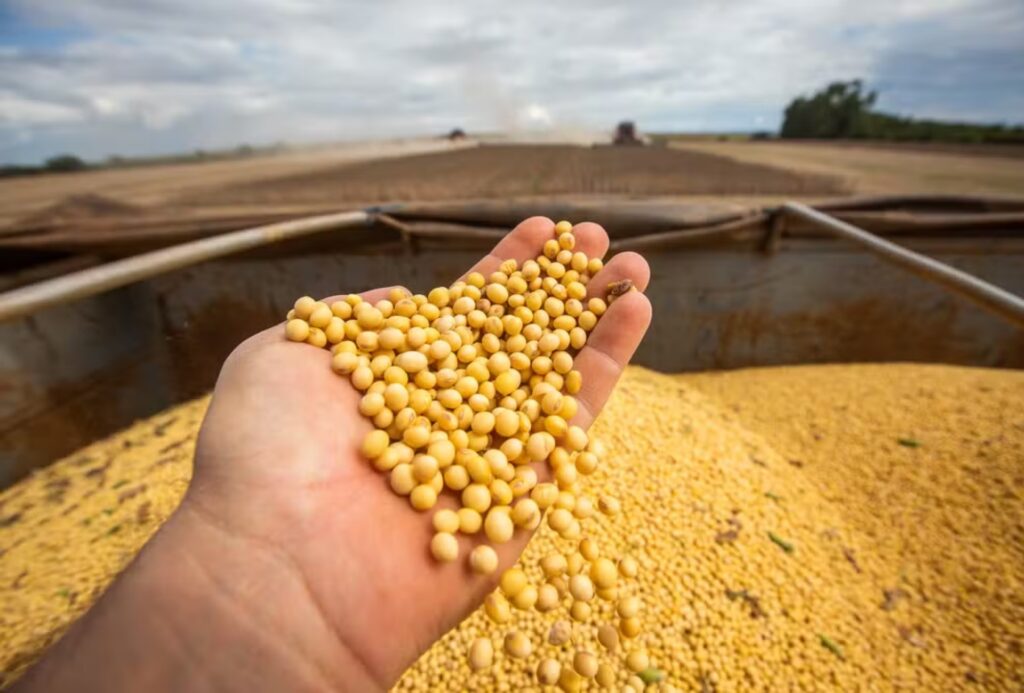 Barter: A Nova Alternativa para Comprar Tratores com Soja em Tempos de Juros Altos