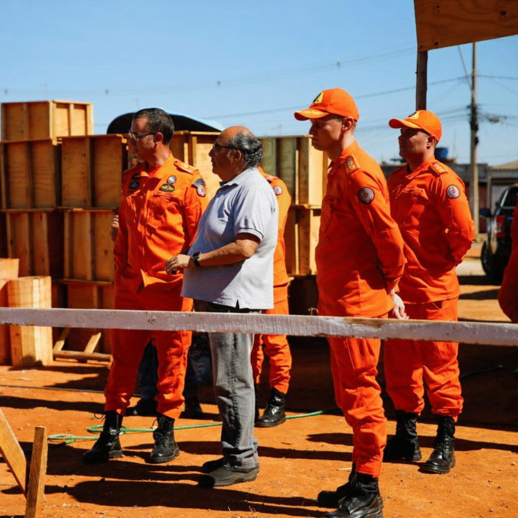 Bombeiros do DF: Comandante-Geral Visita Obra do 42º GBM