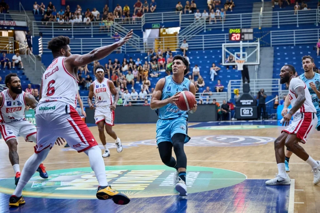 Brasília Basquete Busca Vitória Contra o Líder Franca na Luta pelo Top 3 do NBB Brasília Basquete Busca Vitória Contra o Líder Franca na Luta pelo Top 3 do NBB
