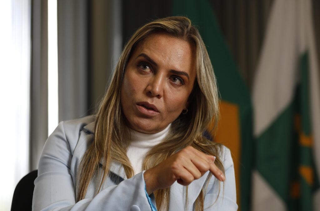 Celina Leão busca apoio do Ministério da Fazenda para subvenção ao diesel no DF