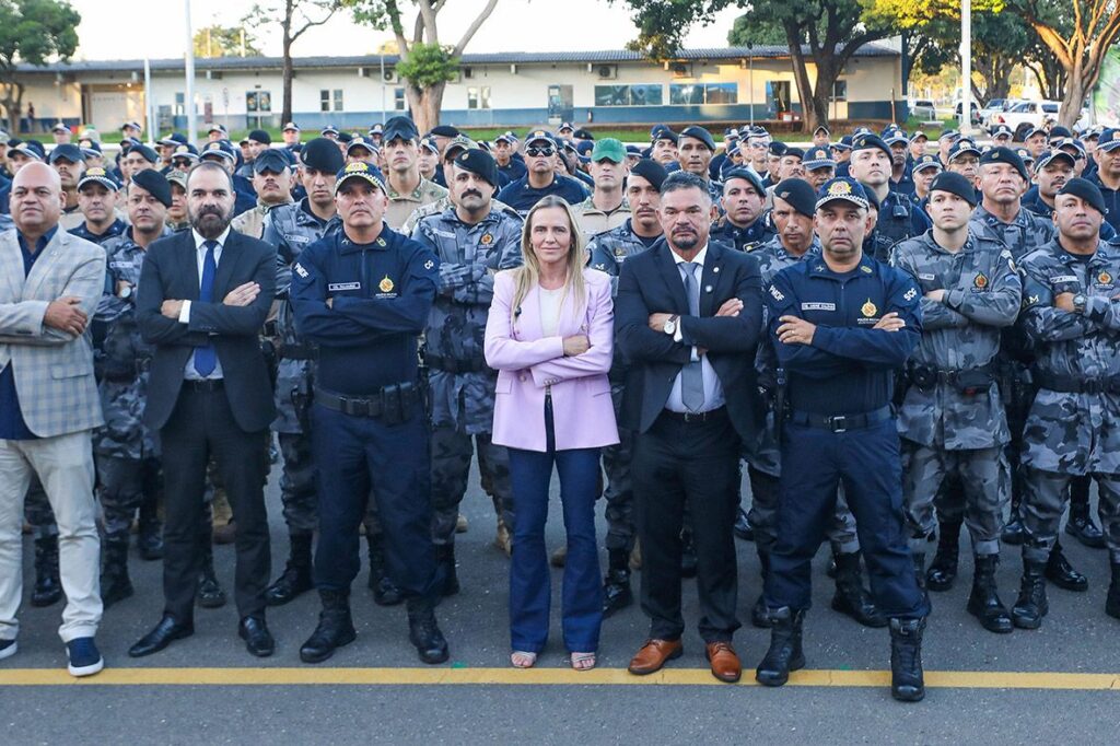 Celina Leão Homenageia Policiais Militares Promovidos em Cerimônia no DF