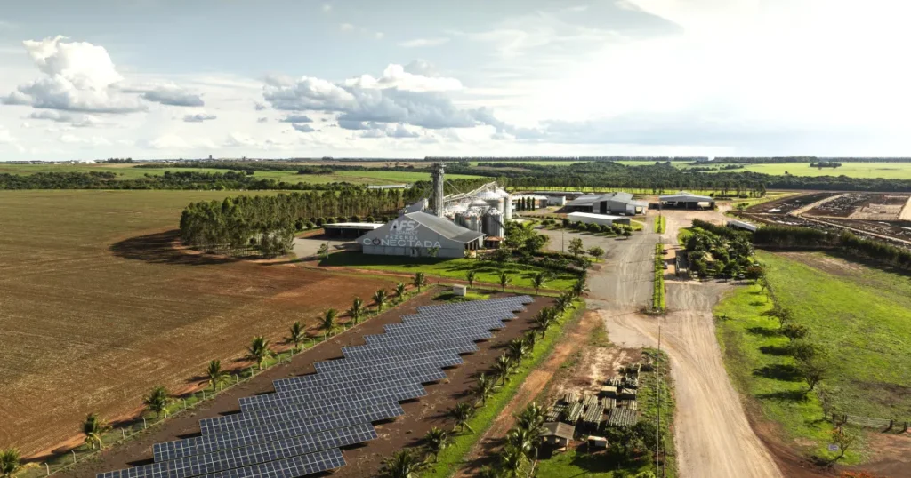 Digitalização no Agronegócio: Como a Tecnologia Impulsiona a Produtividade e Reduz Custos Digitalização no Agronegócio: Como a Tecnologia Impulsiona a Produtividade e Reduz Custos