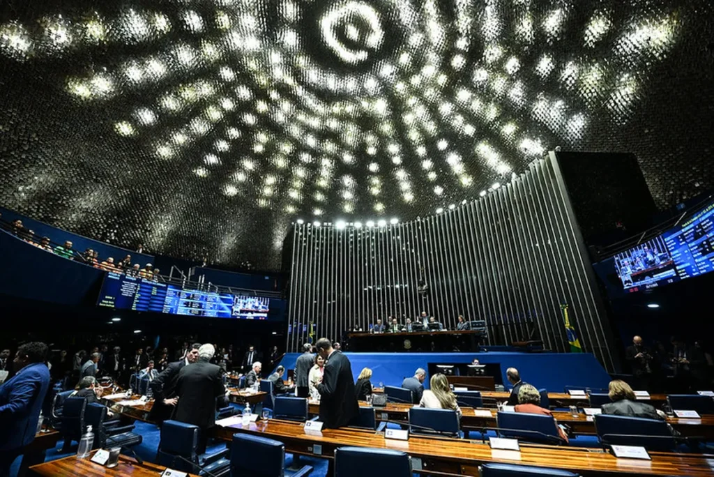 Governadores Renunciam: 11 Almejam Novos Cargos no Cenário Político Brasileiro