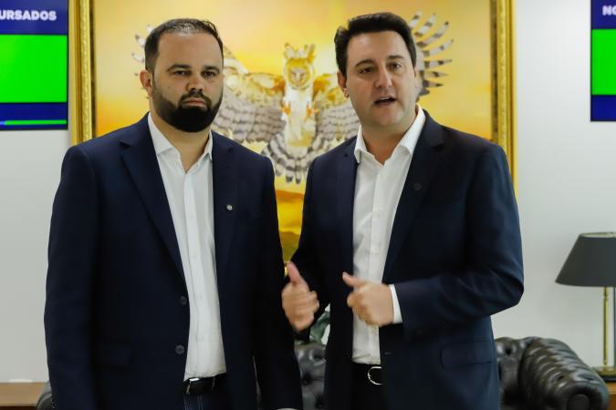 Governo do Paraná Cria Força-Tarefa para Recuperar Instituto de Educação de Paranaguá Governo do Paraná Cria Força-Tarefa para Recuperar Instituto de Educação de Paranaguá