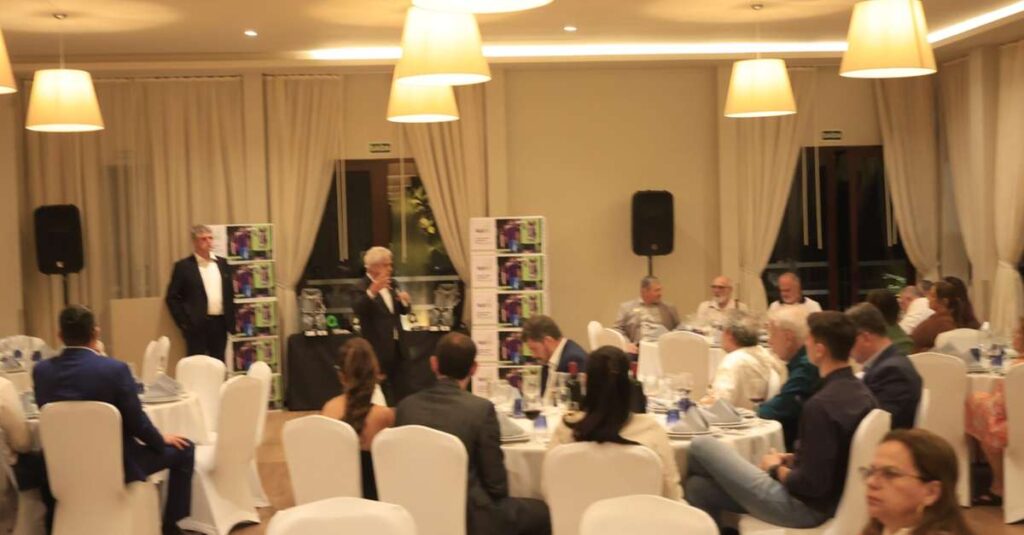 Inovação no Agronegócio: O AçaíBot do Pará Recebe Prêmio Nacional