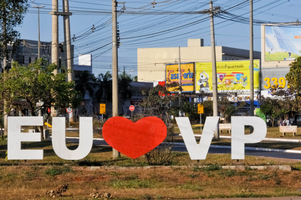 Justiça Determina Indenização a Consumidora com Deficiência em Evento Musical