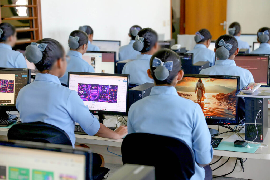 Programa 'Programadores do Futuro' Leva Tecnologia a Meninas em Santa Maria