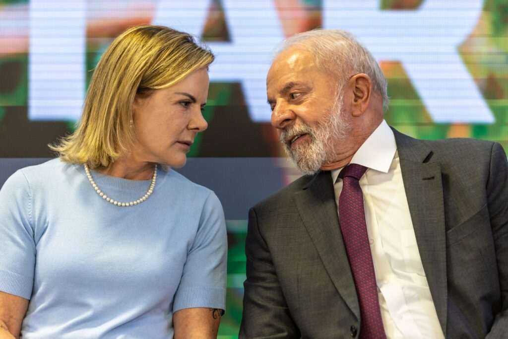 Sucessão de Gleisi Hoffmann: Pressão por Aprovação de Messias no STF Aumenta